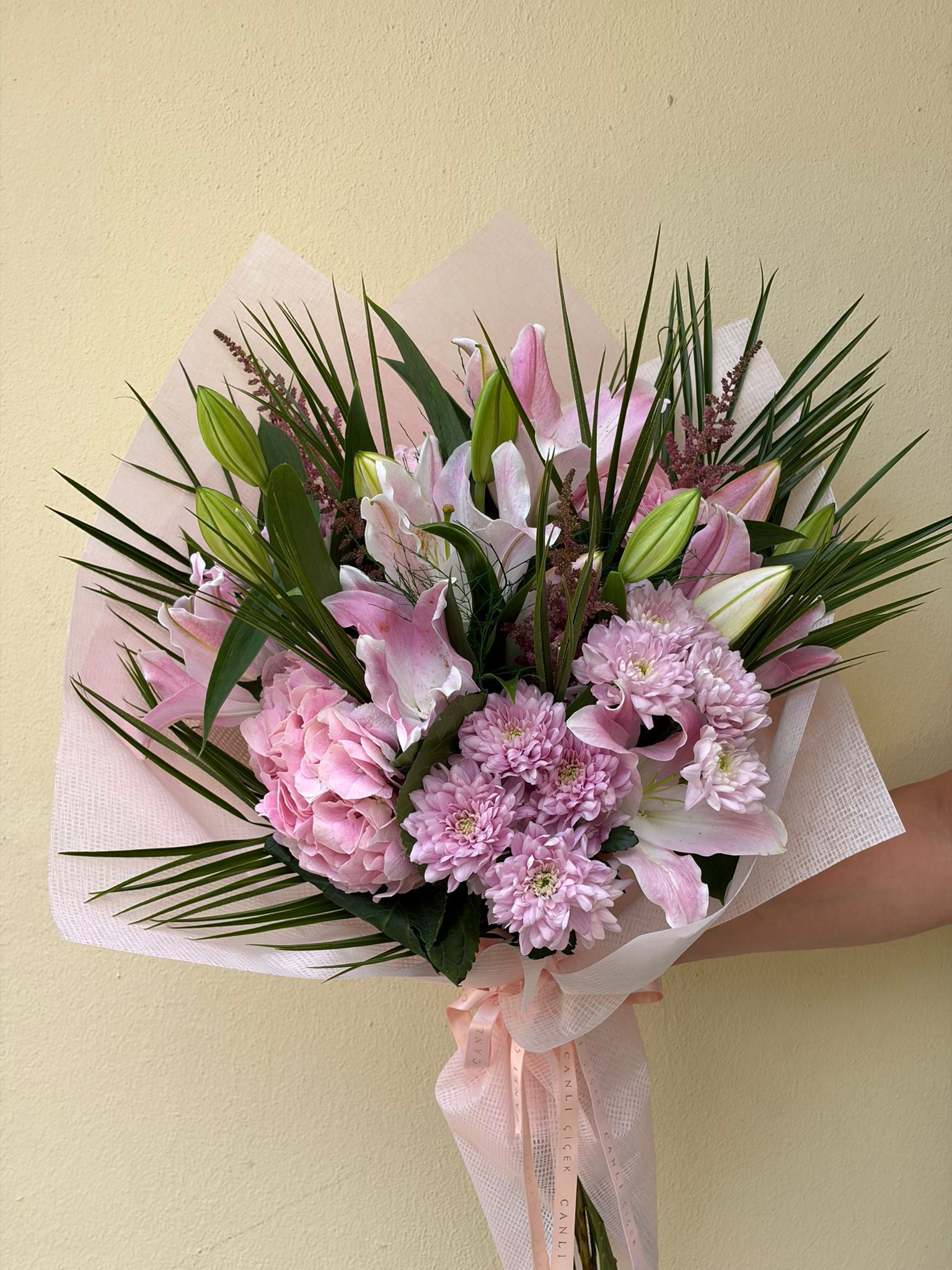 Pembe Lilyum & Baltica Buketi